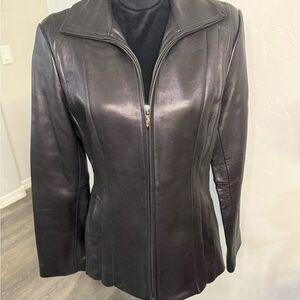 Y2K Jones New York Black Pleated 100% Leather Jacket. Size M